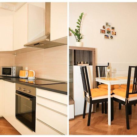 Yellow Apartment Few Steps From Metro Prague Luaran gambar